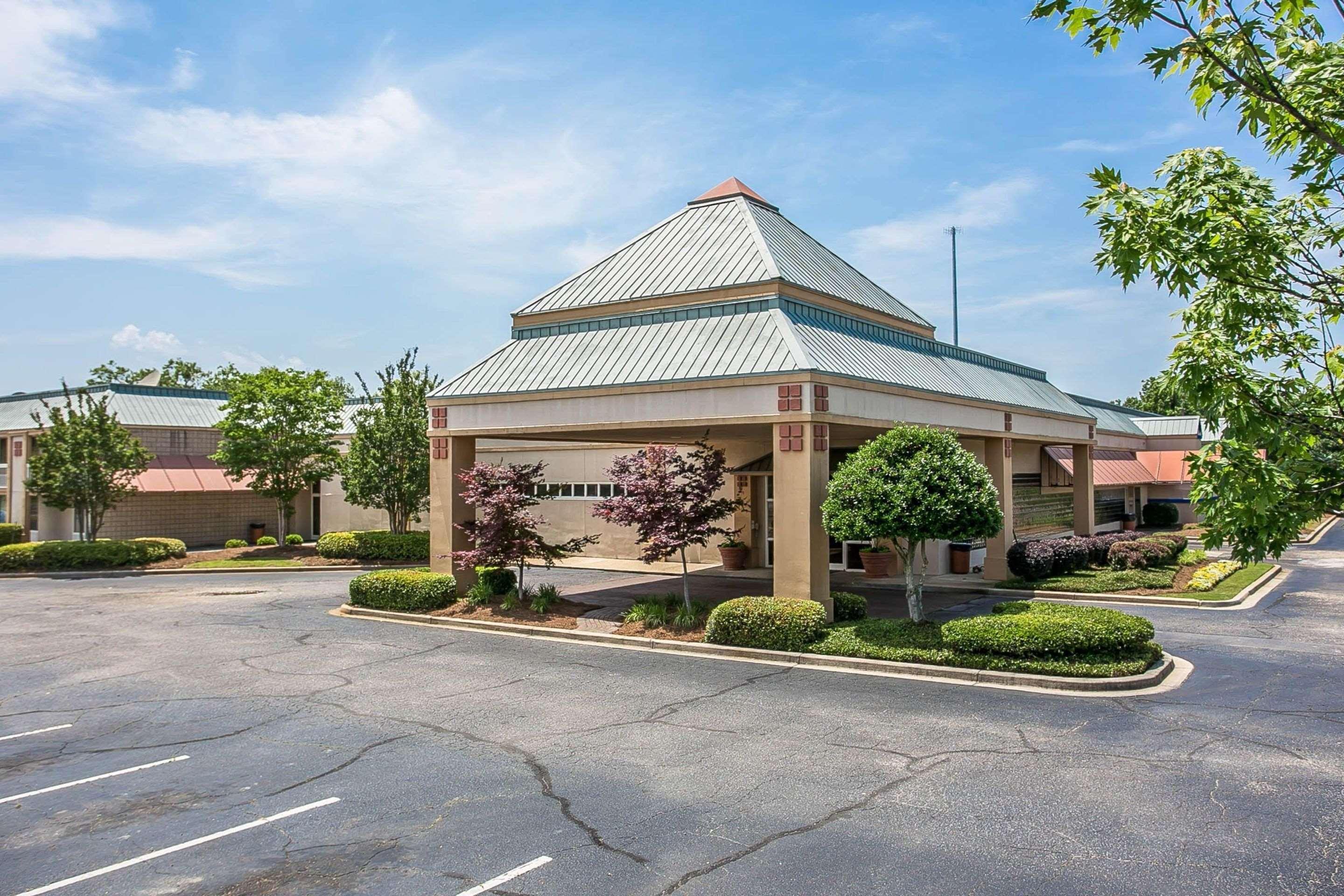 Quality Inn Sumter Bagian luar foto