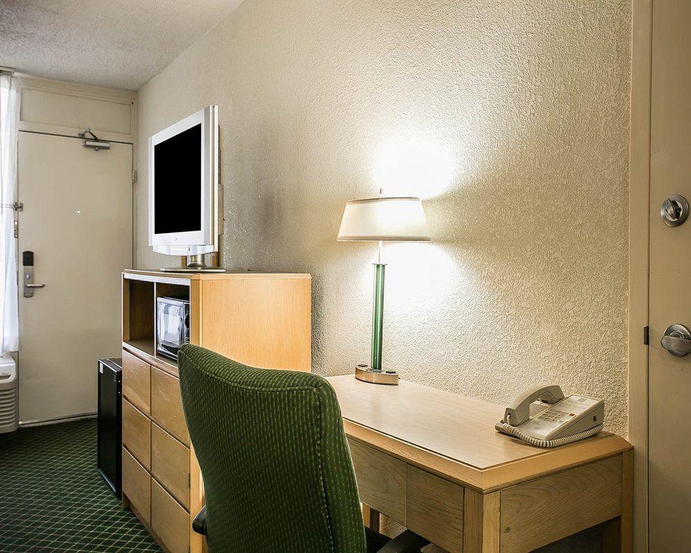 Quality Inn Sumter Bagian luar foto